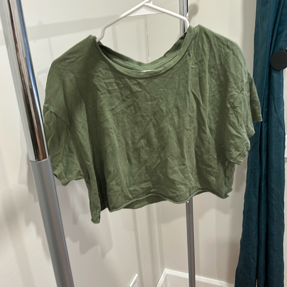 American eagle cropped top